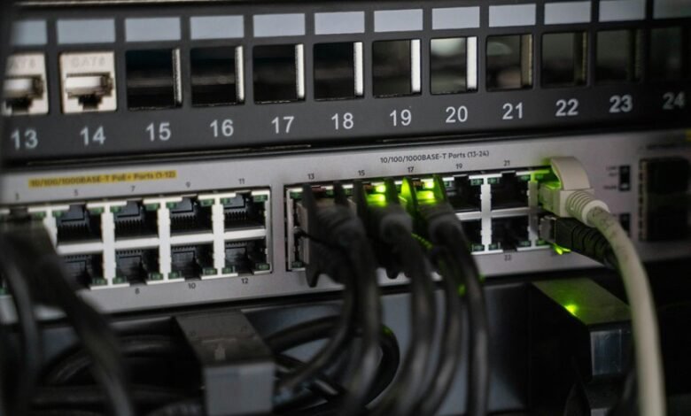 dynamic digital network hub